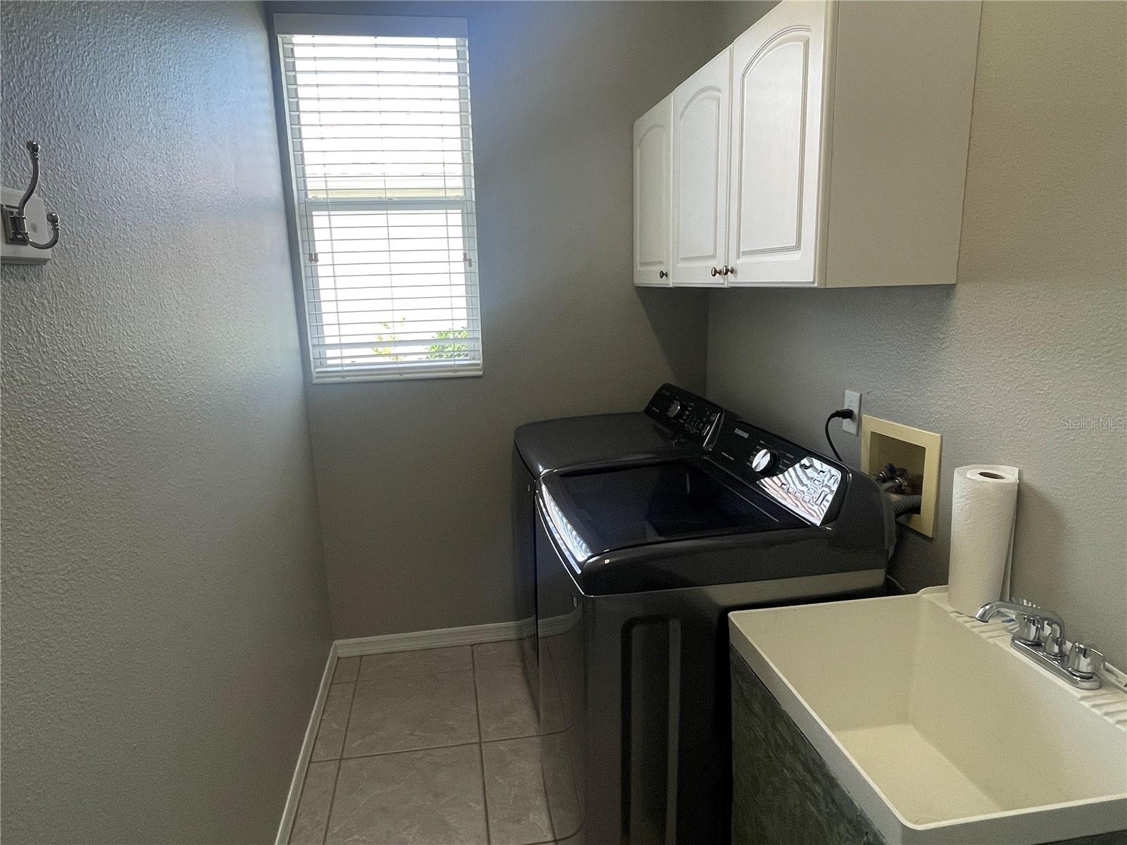 2319 W DEL WEBB BLVD, SUN CITY CENTER, FL, 33573