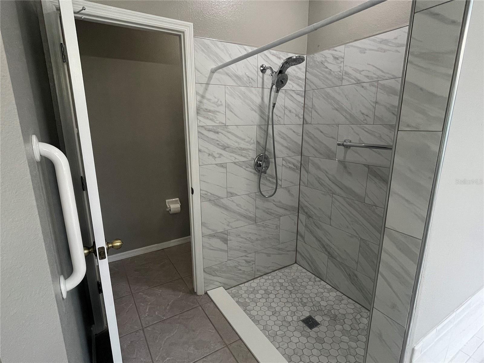 2319 W DEL WEBB BLVD, SUN CITY CENTER, FL, 33573