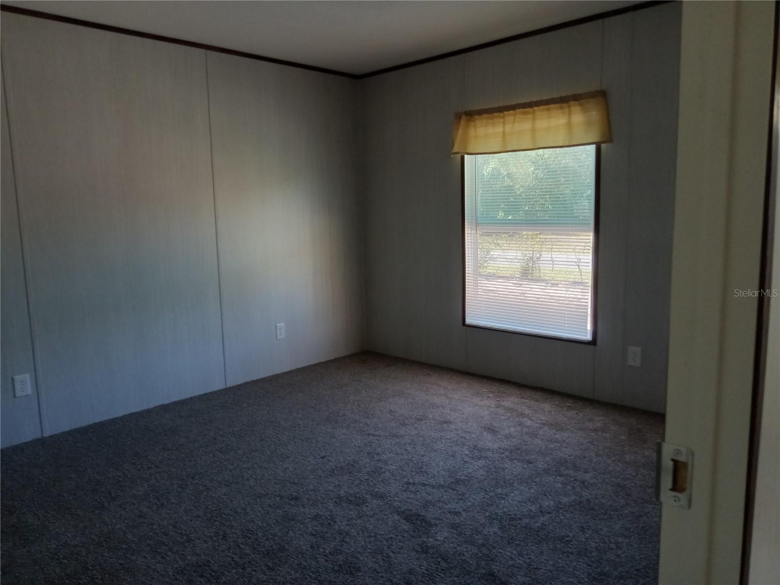 31541 HILLCREST DR, EUSTIS, FL, 32736
