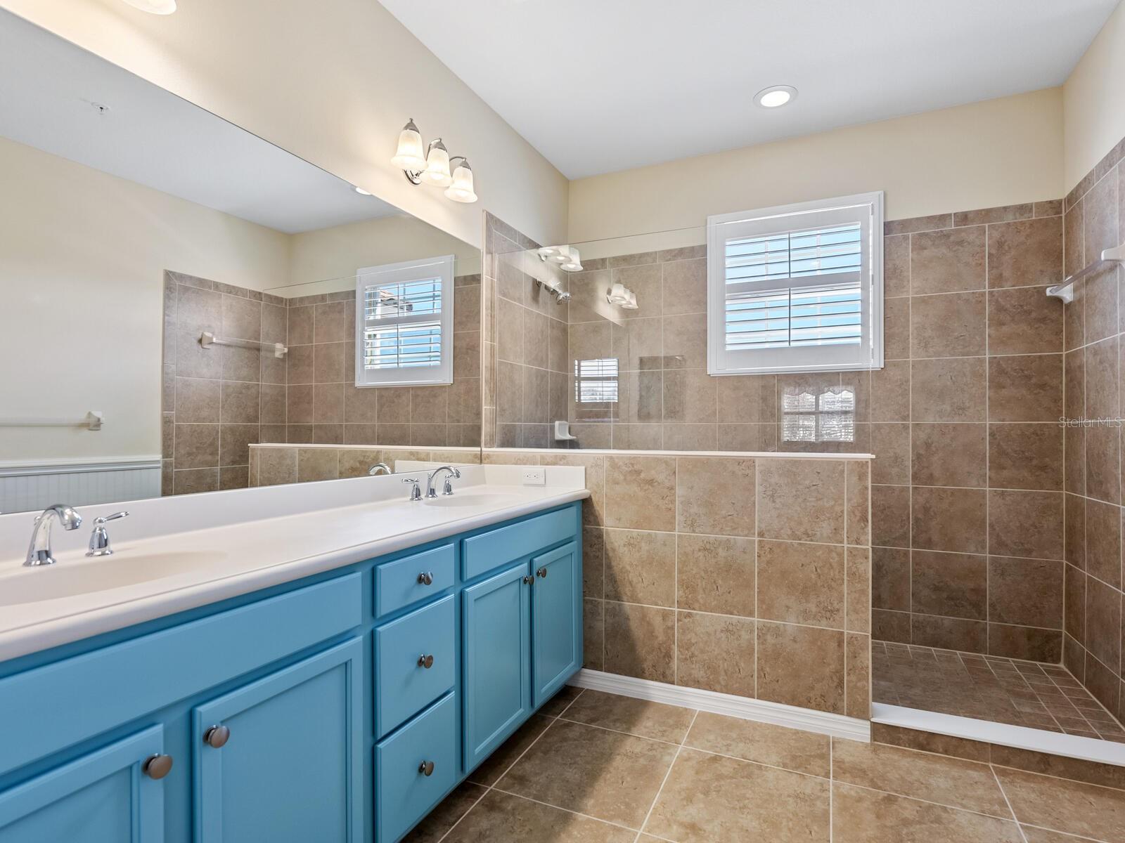 8133 MIRAMAR WAY #201, LAKEWOOD RANCH, FL, 34202