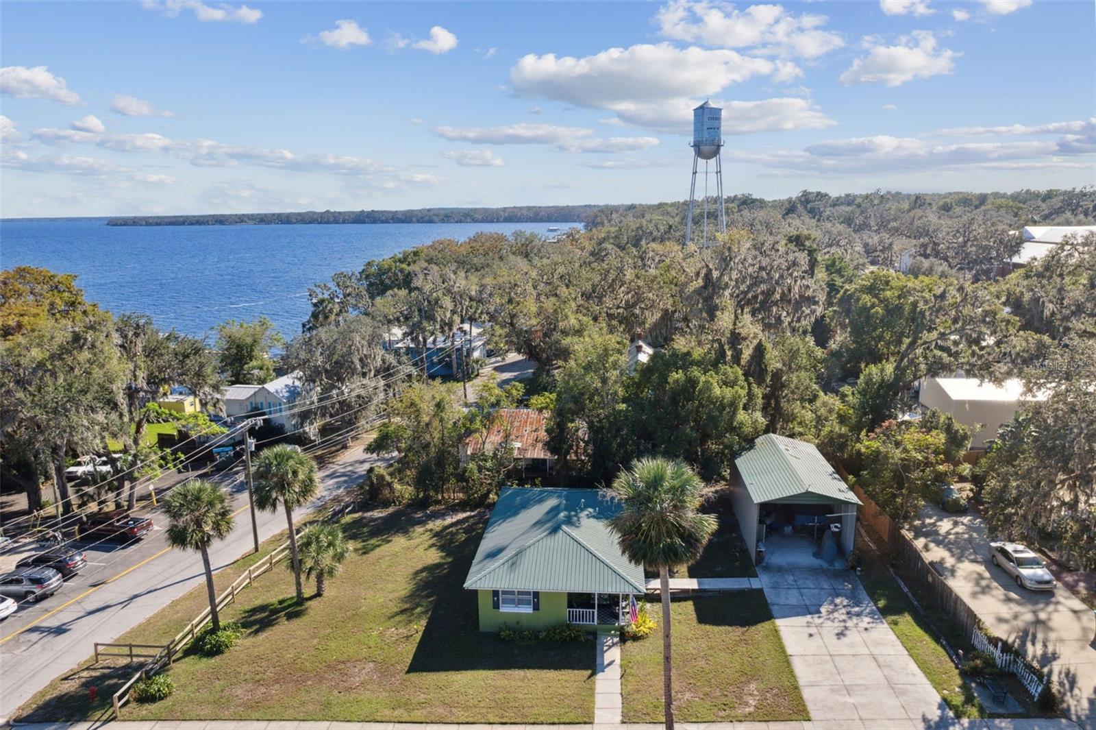105 CENTRAL AVE, CRESCENT CITY, FL, 32112