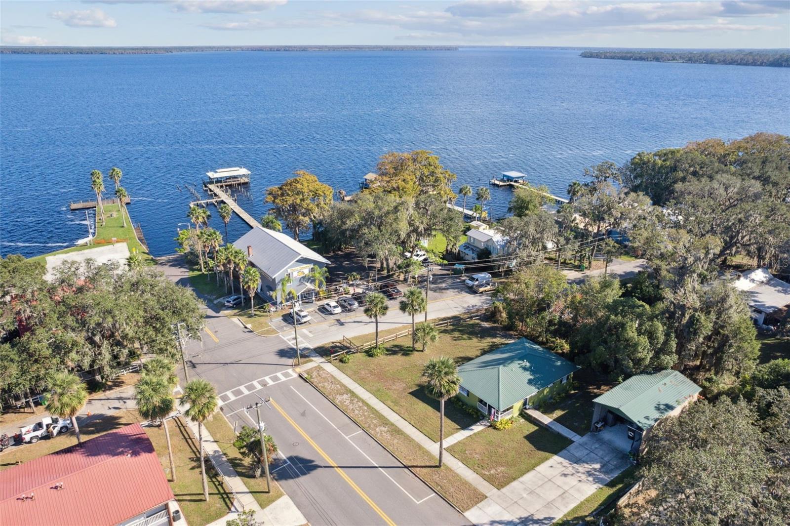 105 CENTRAL AVE, CRESCENT CITY, FL, 32112