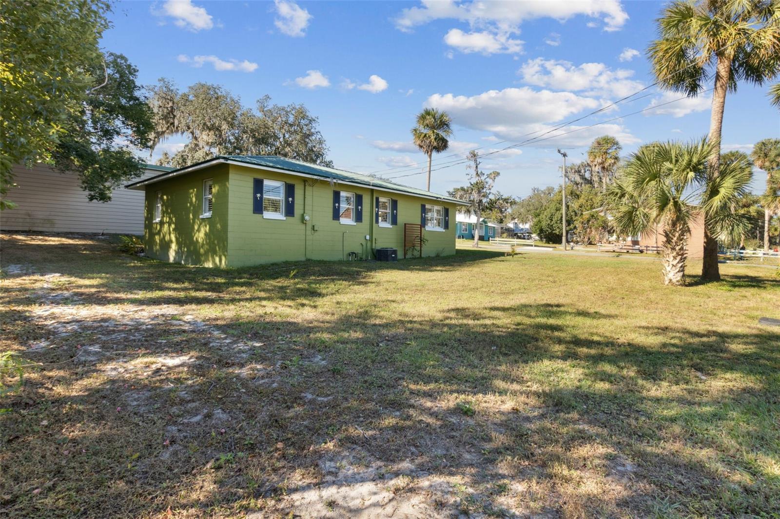 105 CENTRAL AVE, CRESCENT CITY, FL, 32112