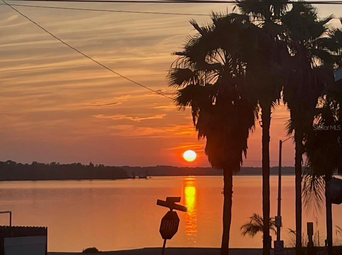 105 CENTRAL AVE, CRESCENT CITY, FL, 32112