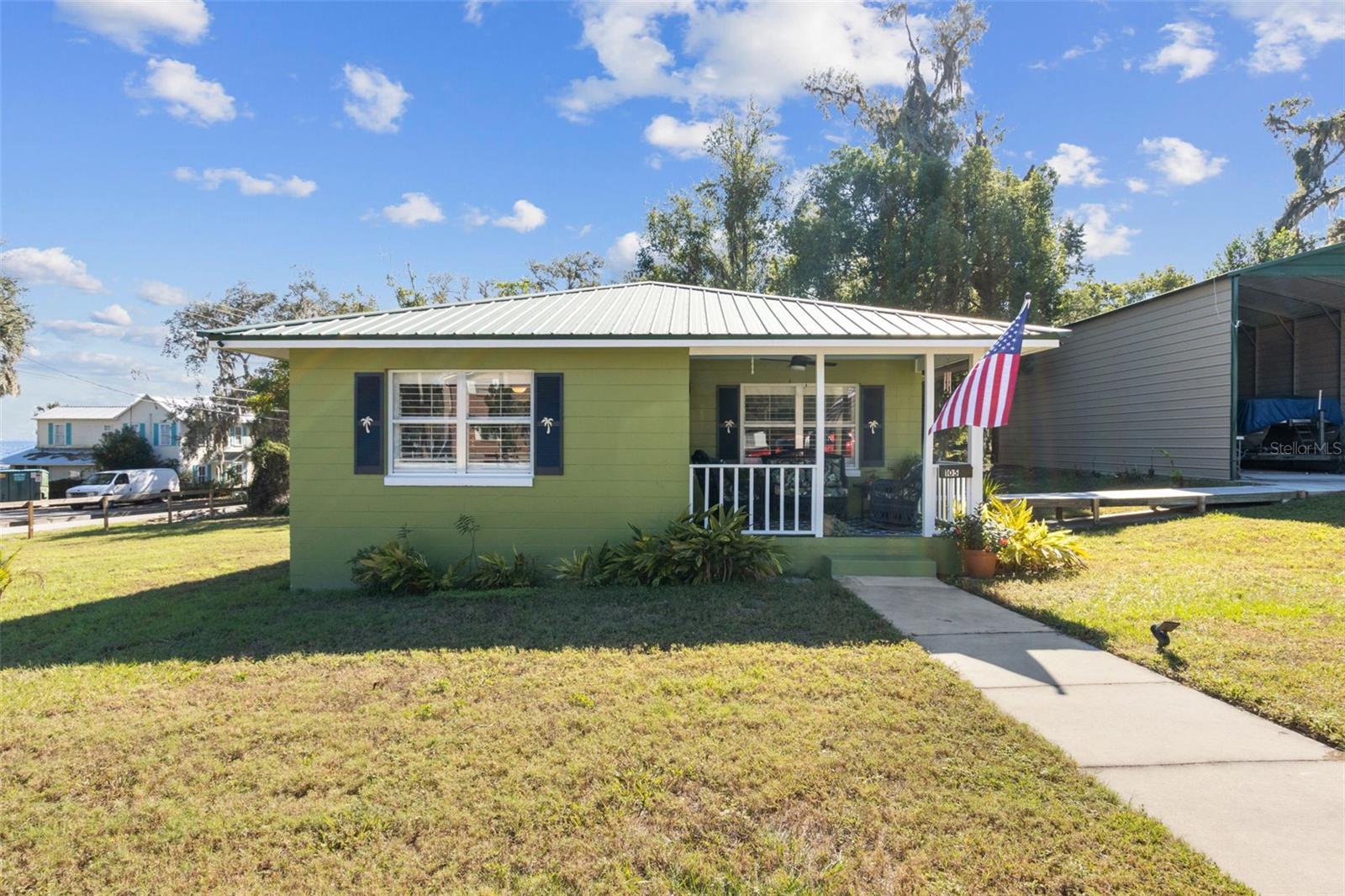 105 CENTRAL AVE, CRESCENT CITY, FL, 32112