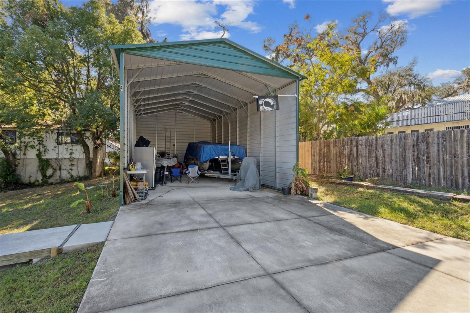 105 CENTRAL AVE, CRESCENT CITY, FL, 32112