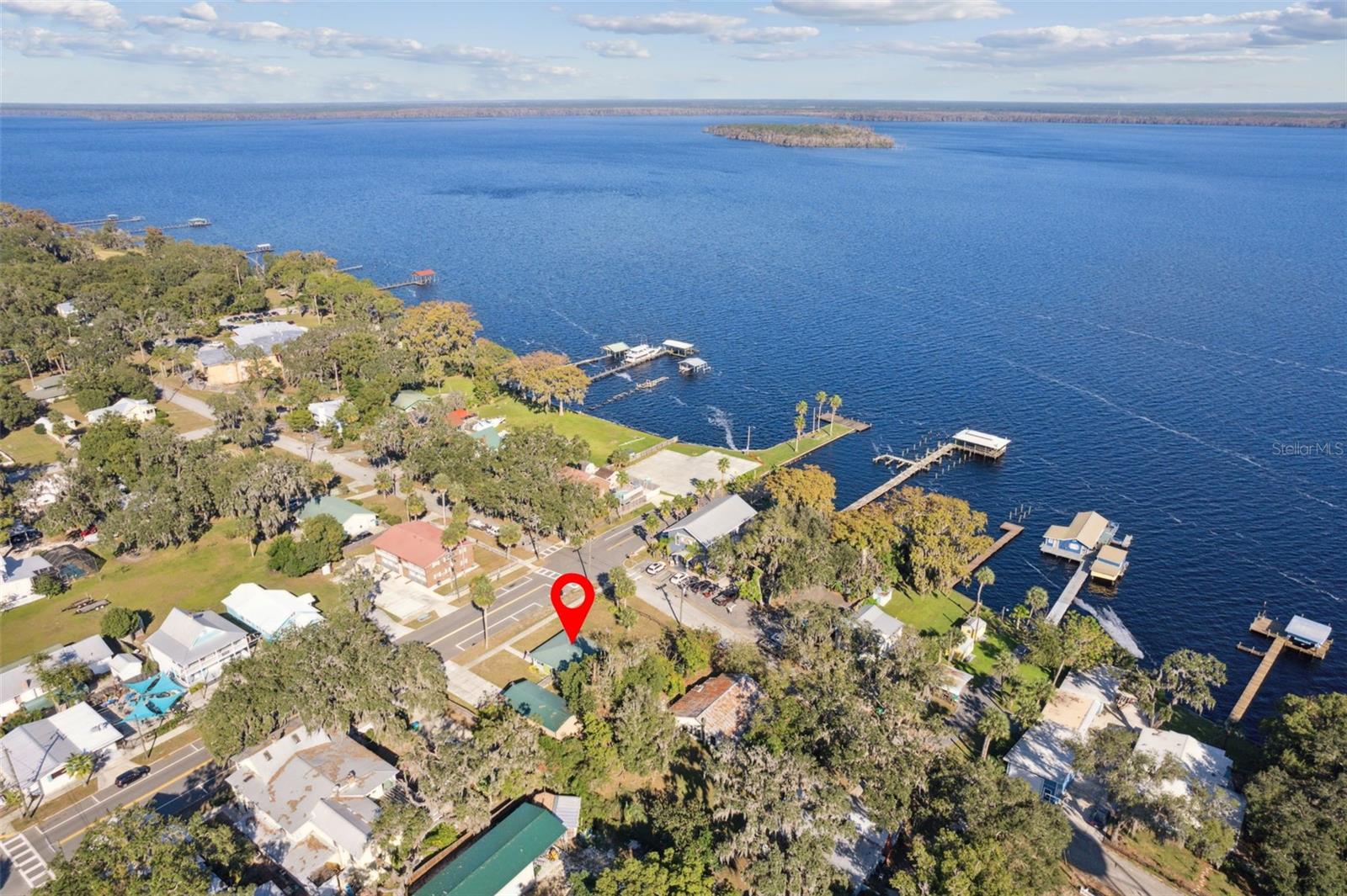 105 CENTRAL AVE, CRESCENT CITY, FL, 32112