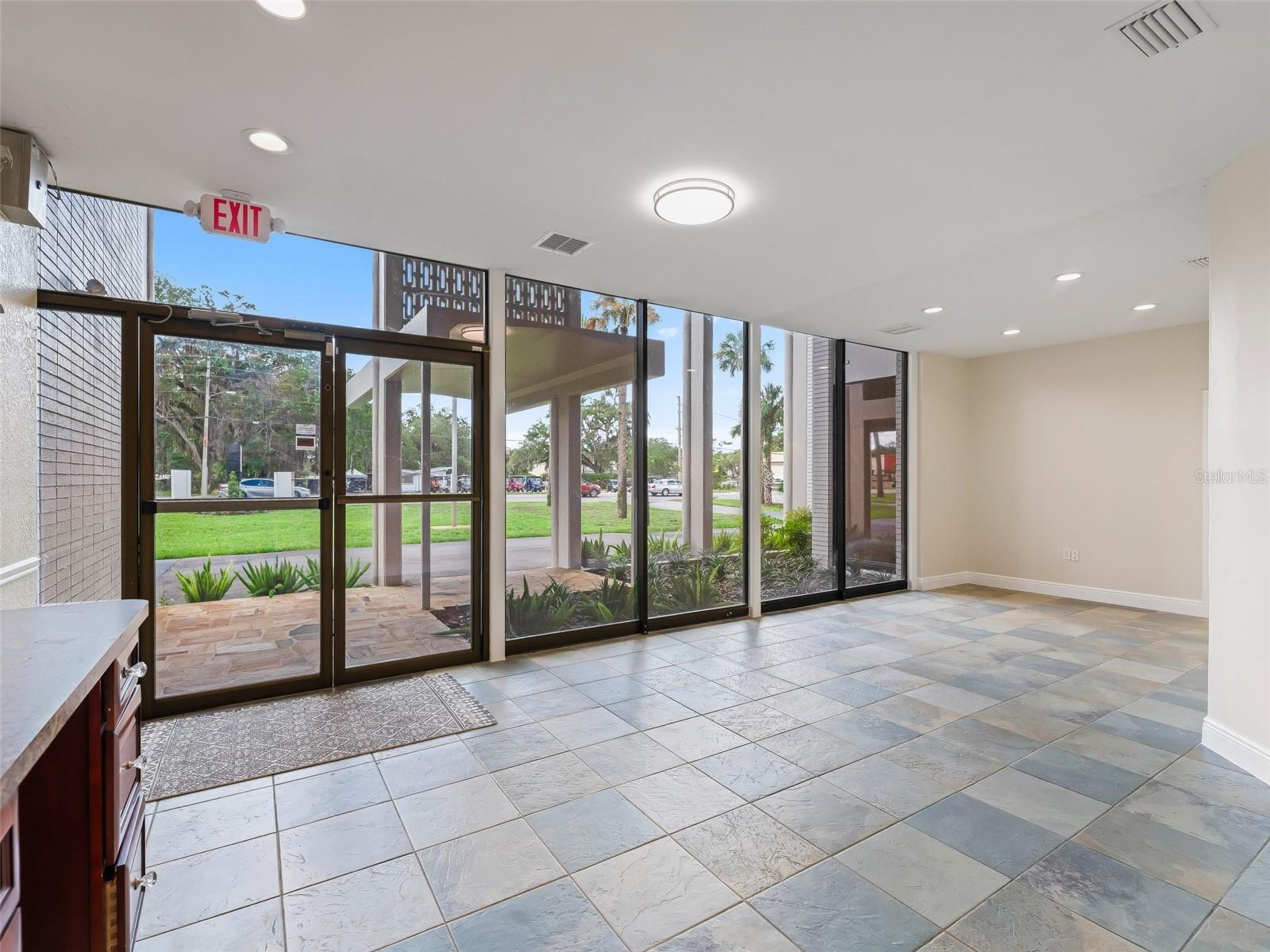 837 S MAIN ST, WILDWOOD, FL, 34785