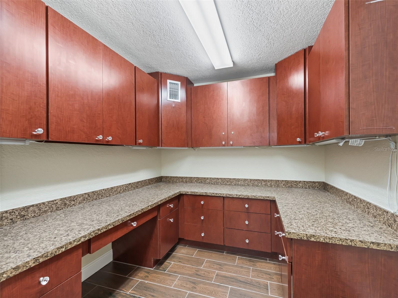 837 S MAIN ST, WILDWOOD, FL, 34785