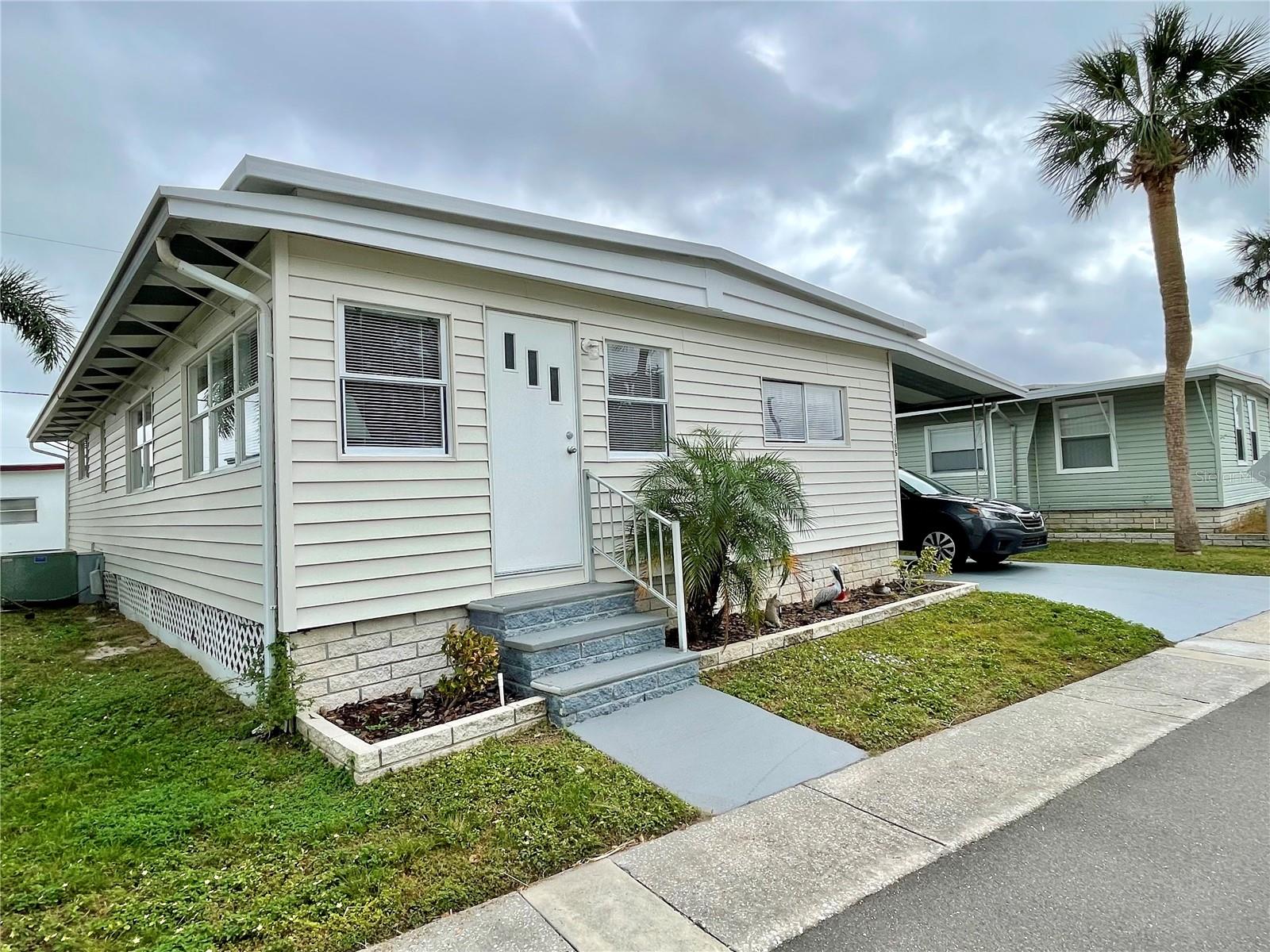 34185 CANAL DR N, PINELLAS PARK, FL, 33781