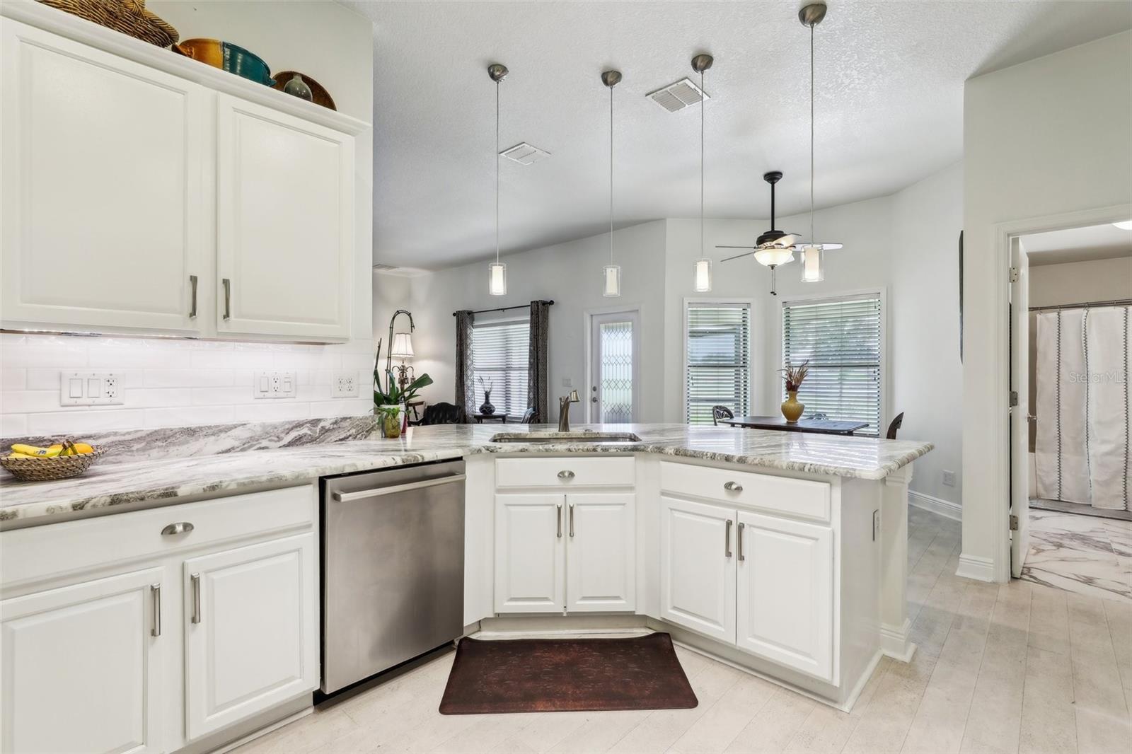36729 ALAQUA CT, EUSTIS, FL, 32736
