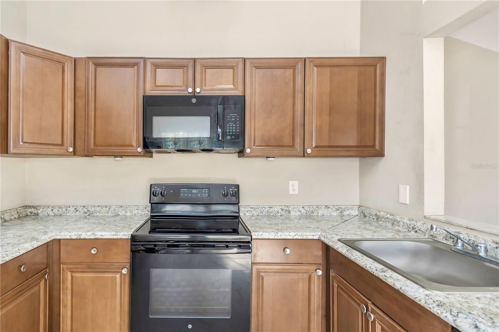 2665 WAVERLY CT, PALM HARBOR, FL, 34684