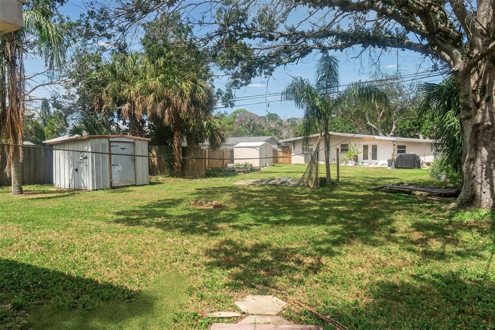 319 80TH AVE NE, ST PETERSBURG, FL, 33702