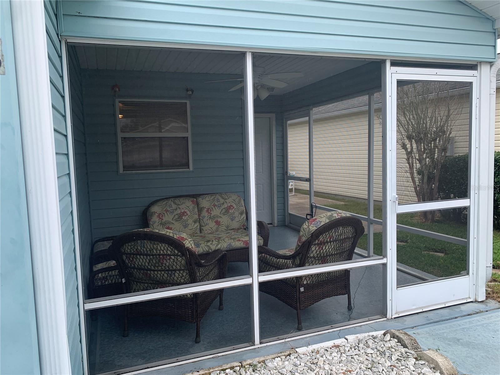 718 VILLITA LN, LADY LAKE, FL, 32159