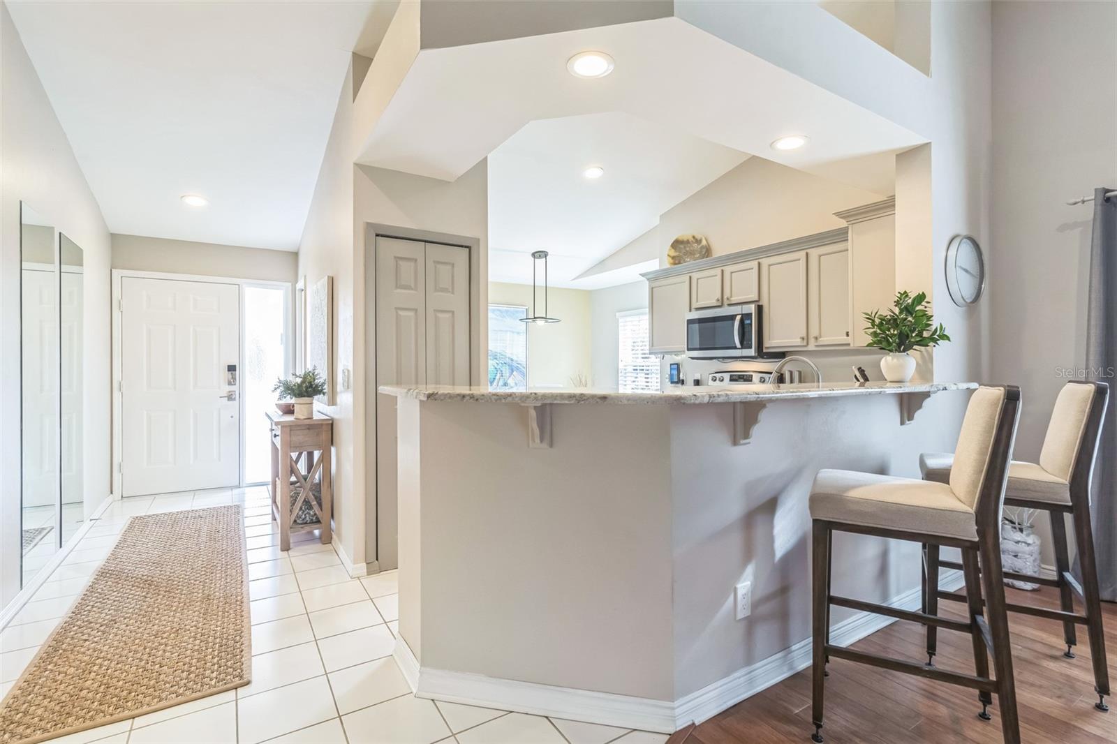 752 WIGGINS LAKE DR #201, NAPLES, FL, 34110