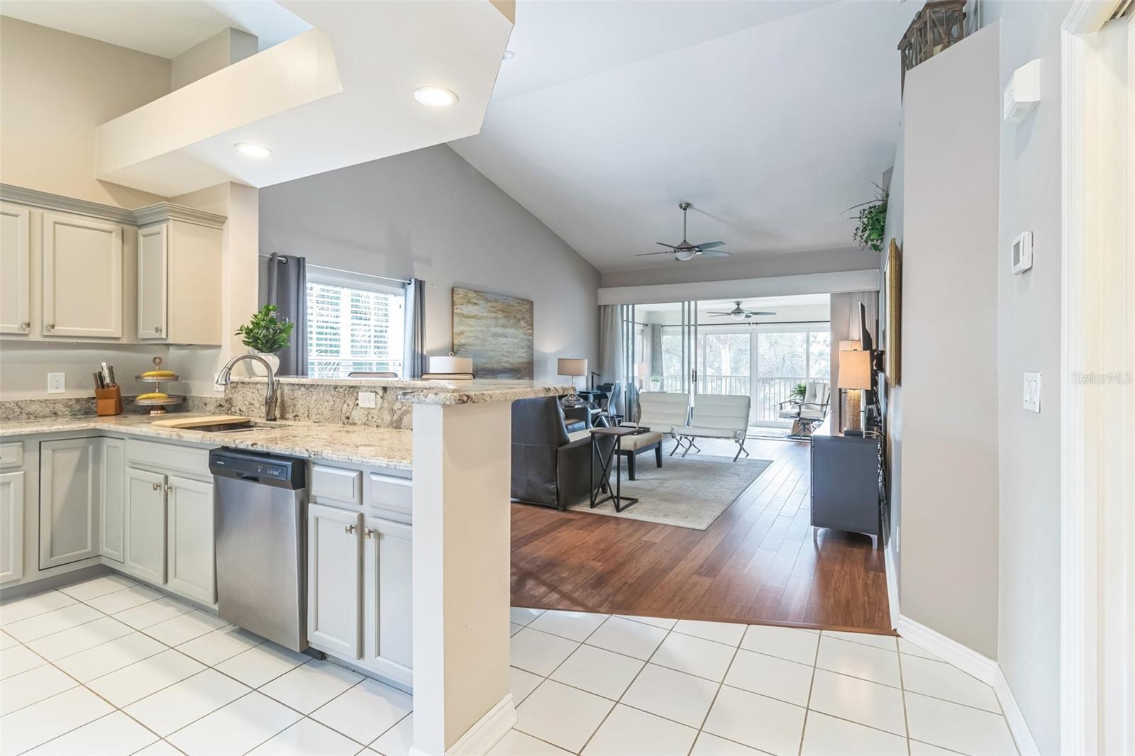 752 WIGGINS LAKE DR #201, NAPLES, FL, 34110