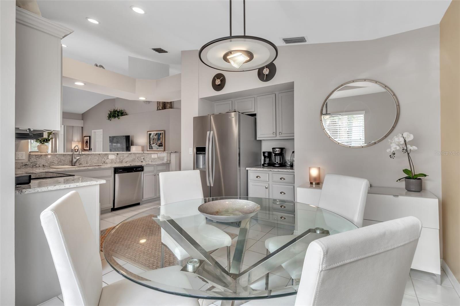 752 WIGGINS LAKE DR #201, NAPLES, FL, 34110