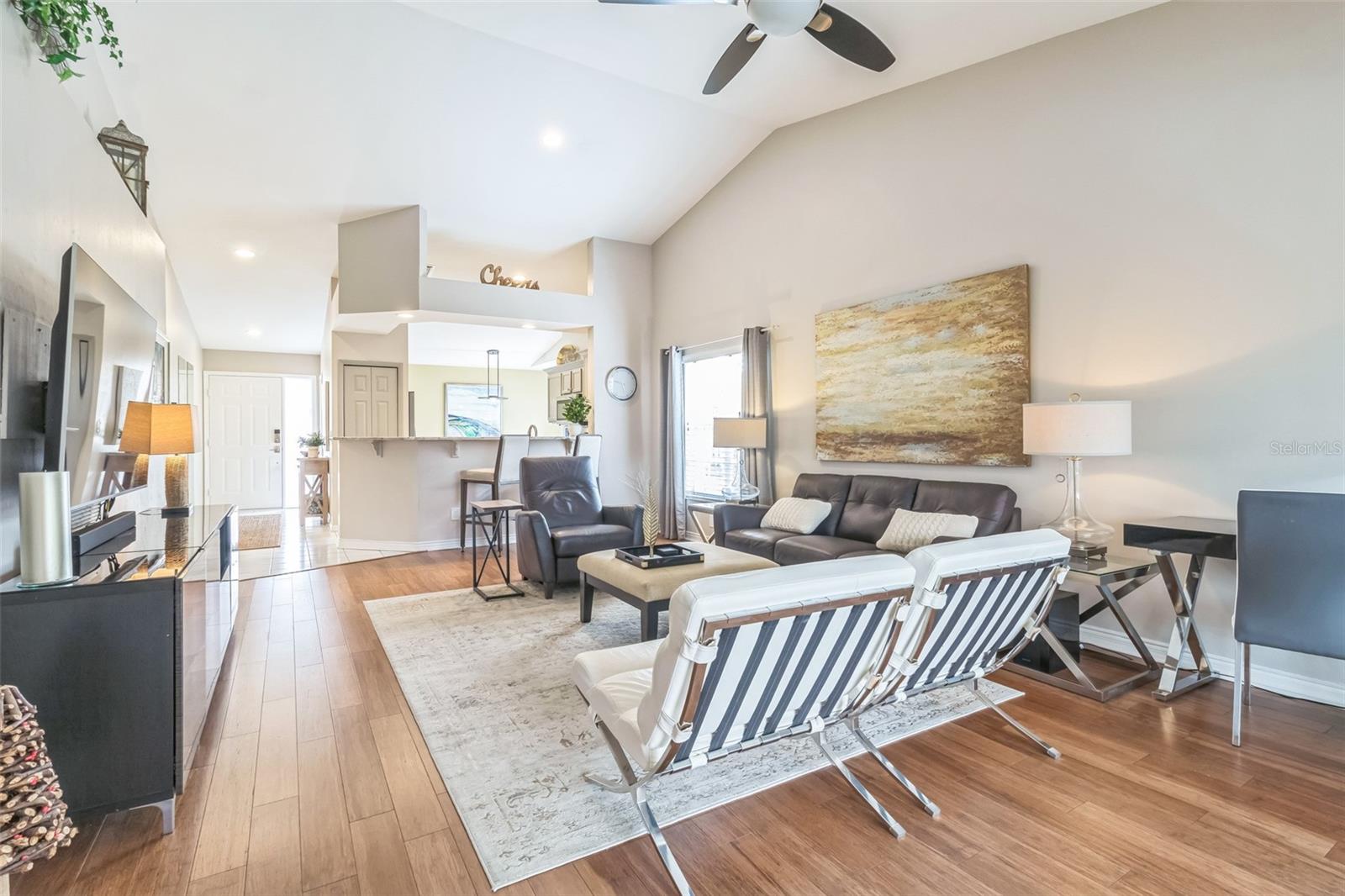 752 WIGGINS LAKE DR #201, NAPLES, FL, 34110