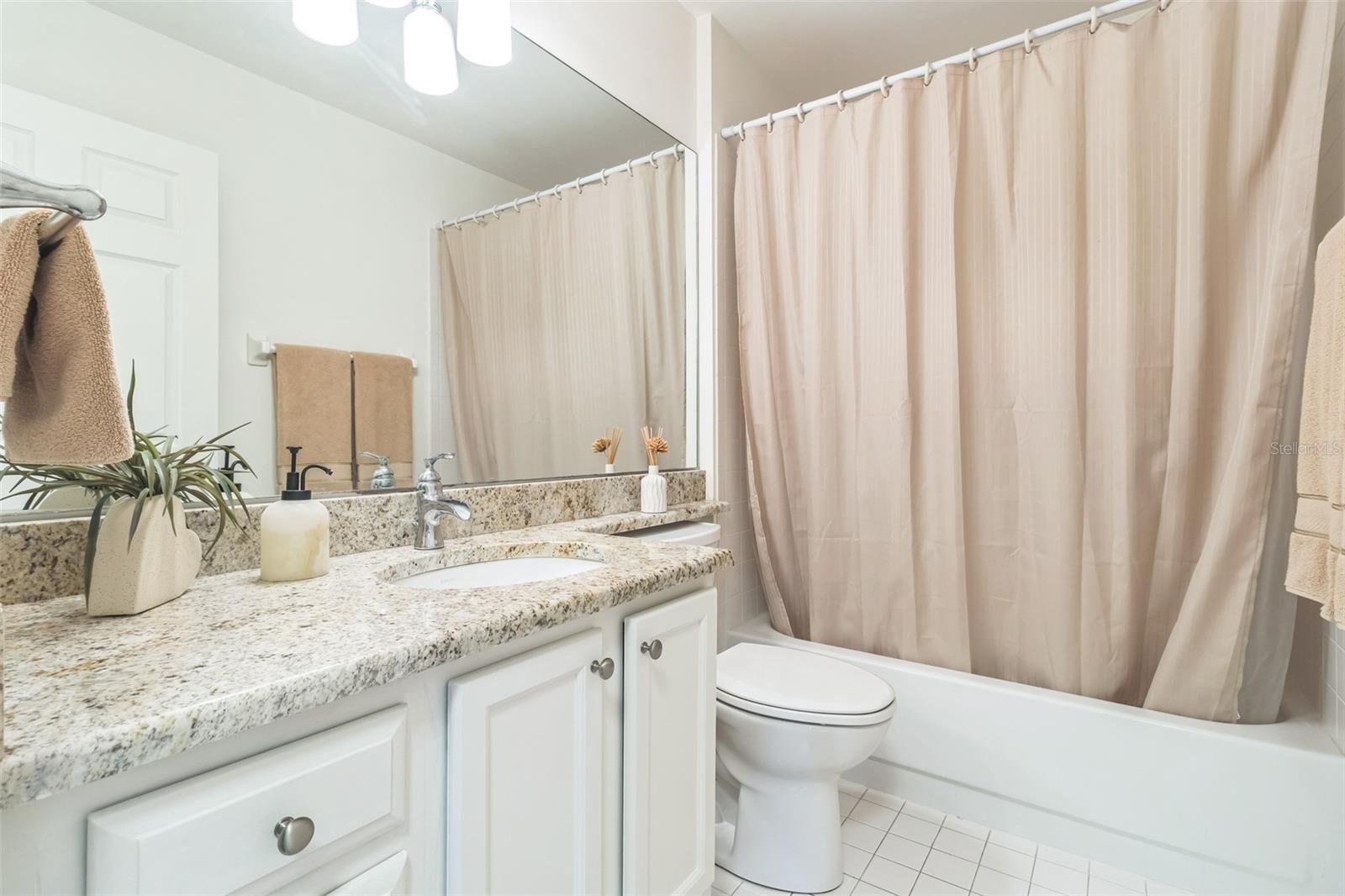 752 WIGGINS LAKE DR #201, NAPLES, FL, 34110