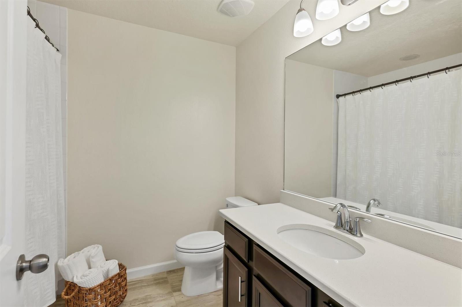 11454 ROLLING GREEN DR, BRADENTON, FL, 34211