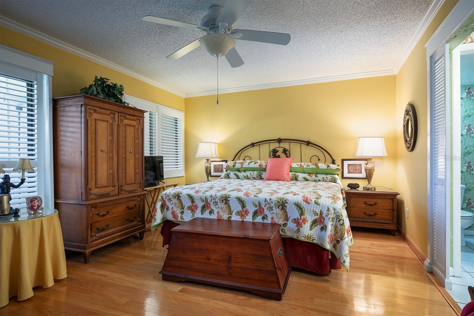 3 ESCONDIDO CIR #18, ALTAMONTE SPRINGS, FL, 32701