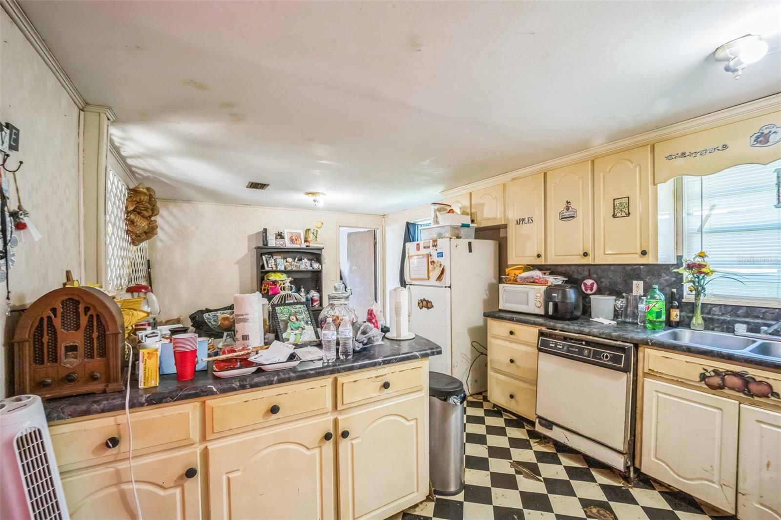 801 N CLERMONT AVE, FORT MEADE, FL, 33841