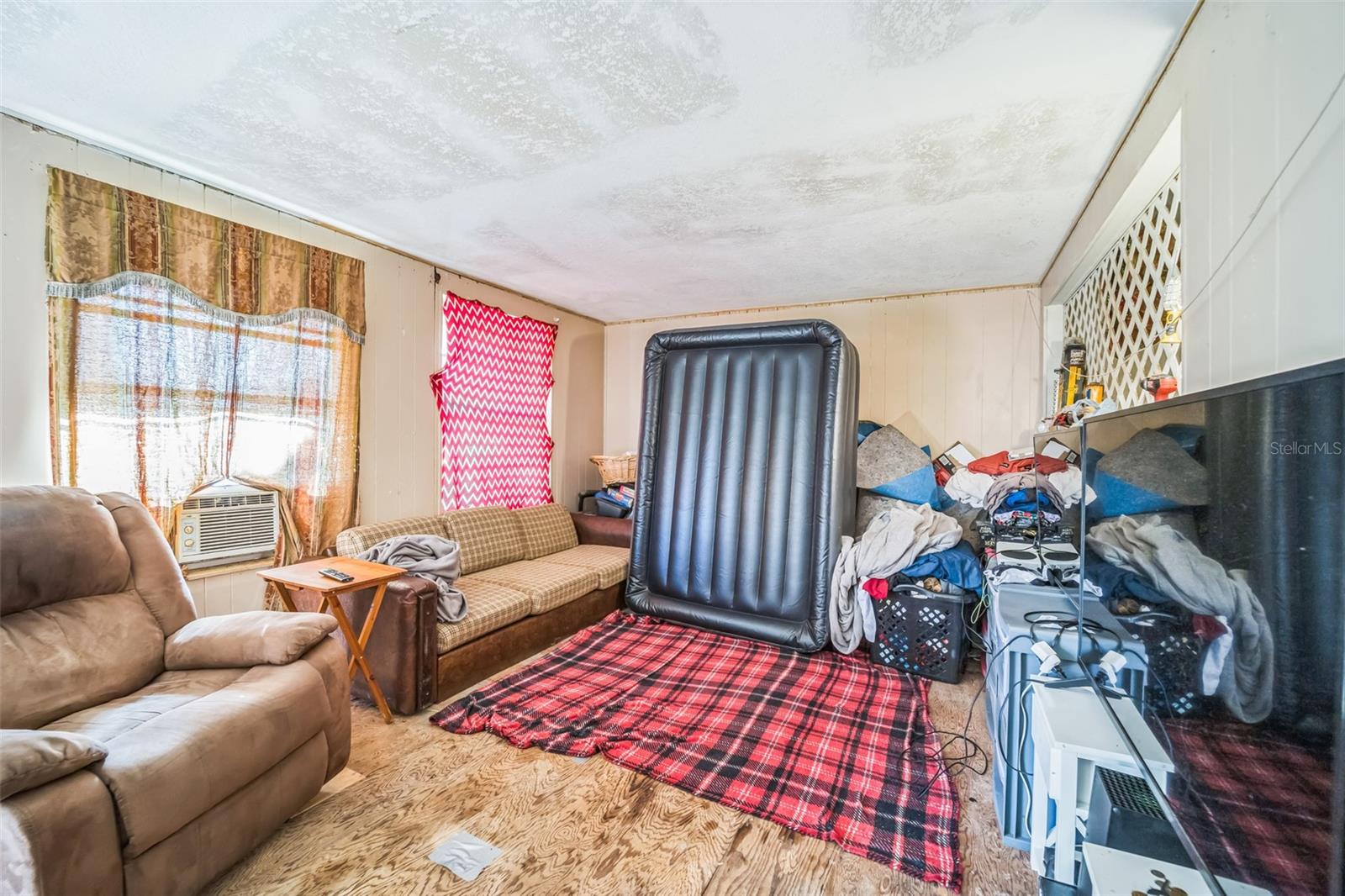 801 N CLERMONT AVE, FORT MEADE, FL, 33841