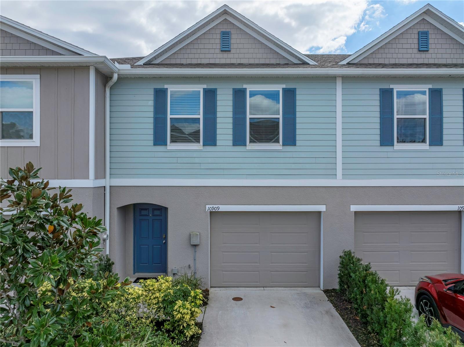 10909 GOLDEN ACORN AVE, TAMPA, FL, 33610
