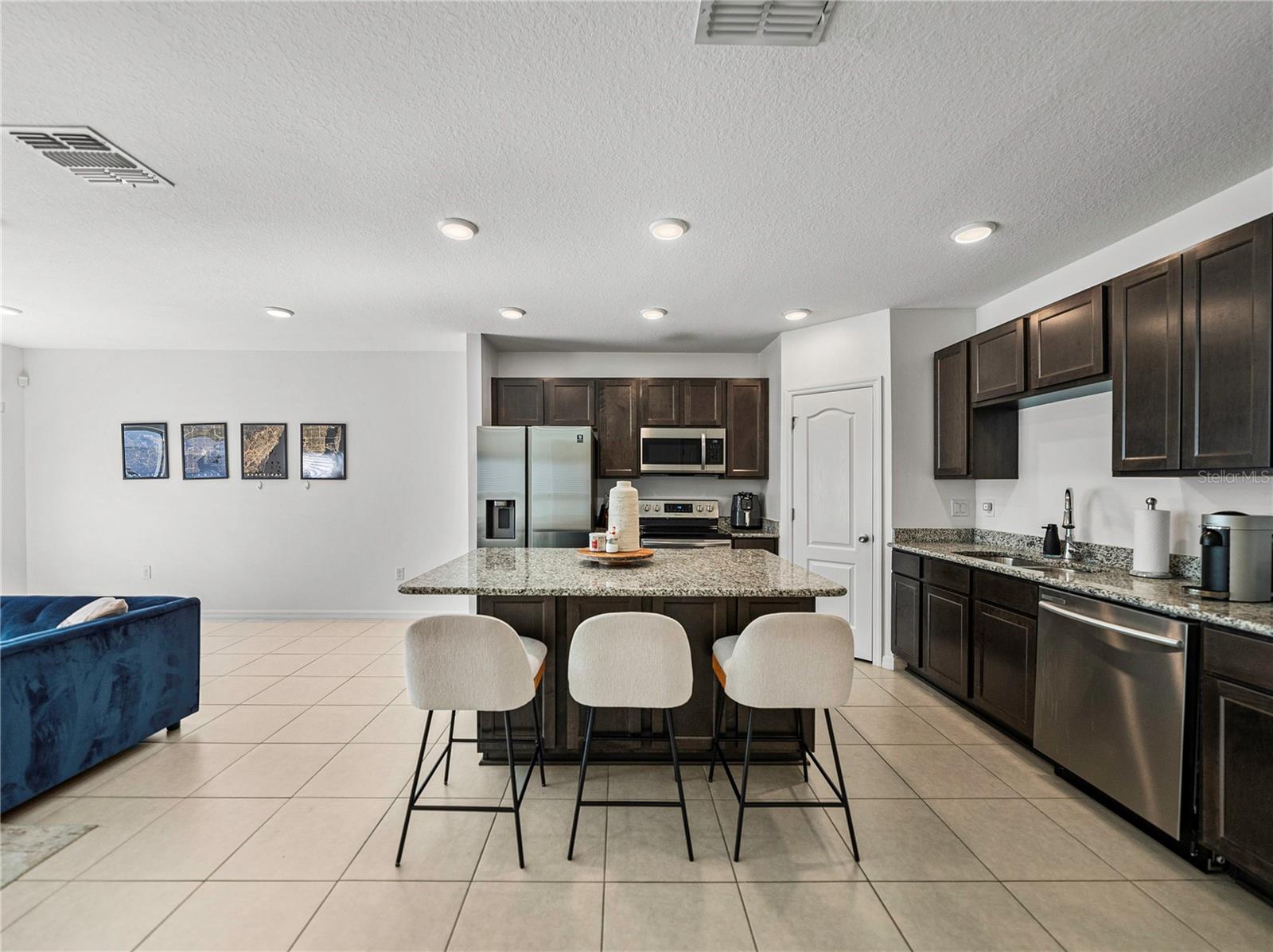 10909 GOLDEN ACORN AVE, TAMPA, FL, 33610