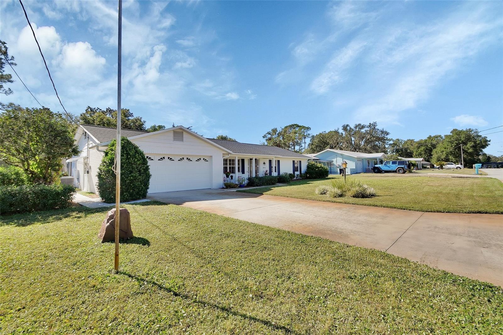 51 PINE DR, DEBARY, FL, 32713
