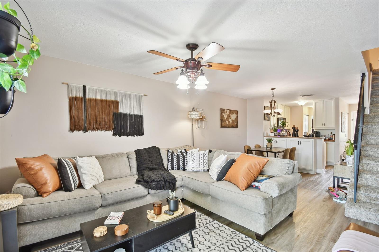 3361 W WYOMING CIR, TAMPA, FL, 33611