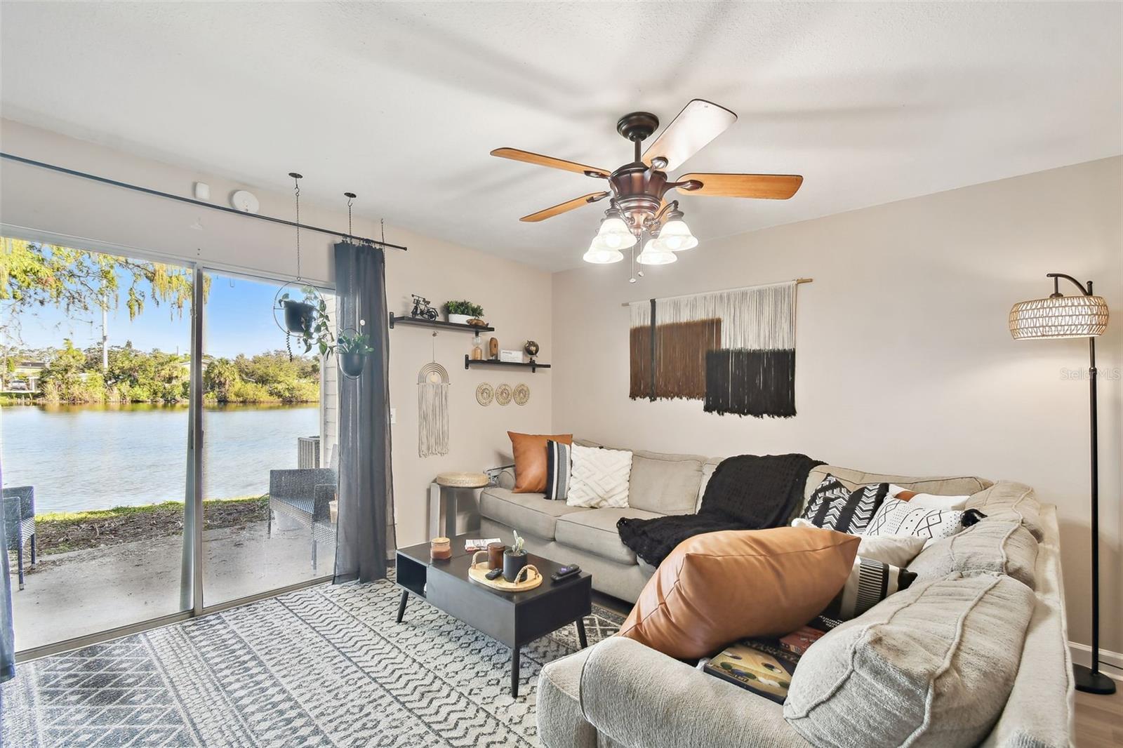 3361 W WYOMING CIR, TAMPA, FL, 33611