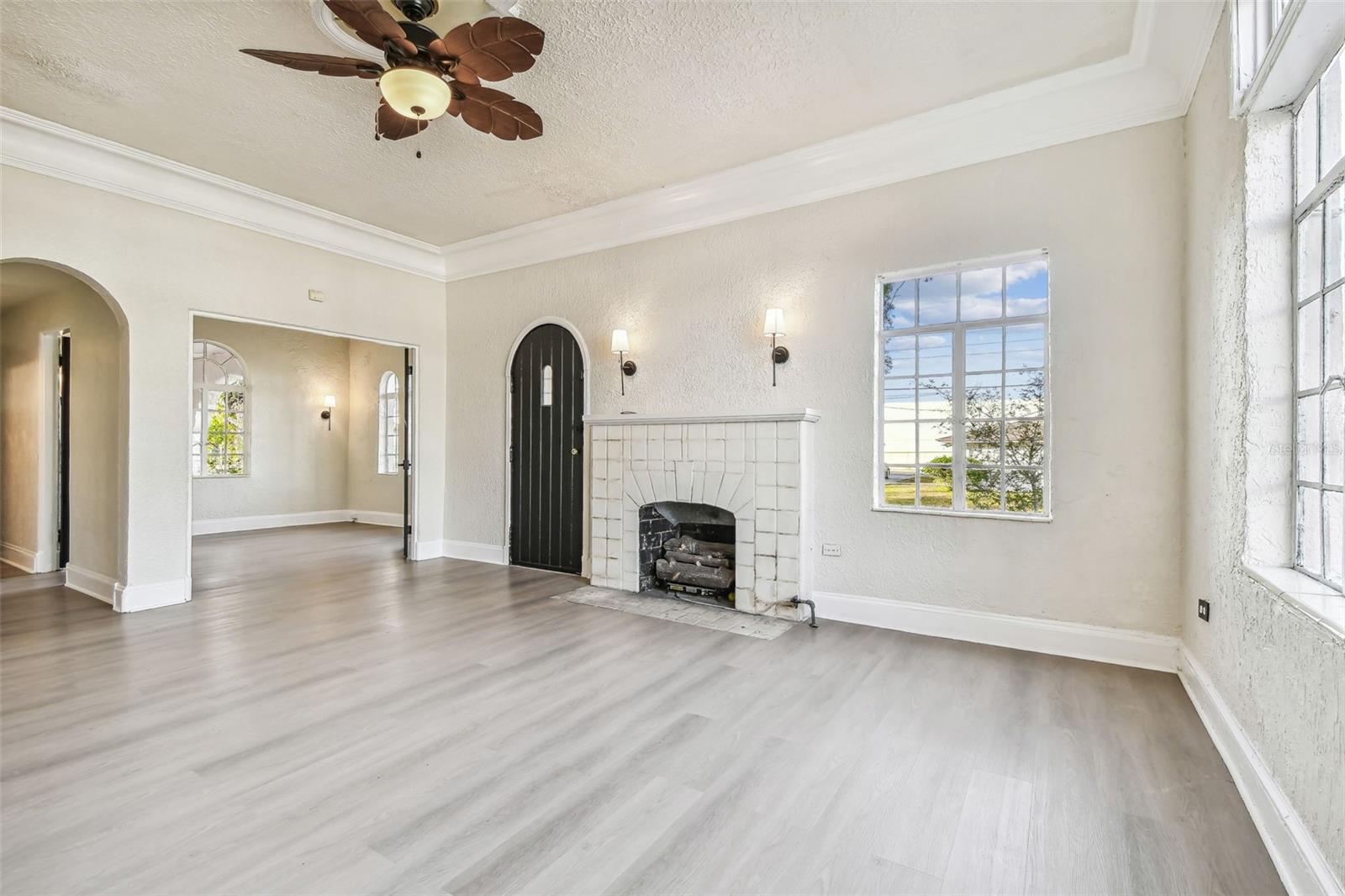 2102 W LA SALLE ST, TAMPA, FL, 33607