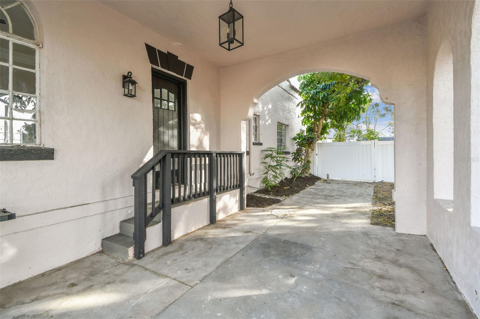 2102 W LA SALLE ST, TAMPA, FL, 33607