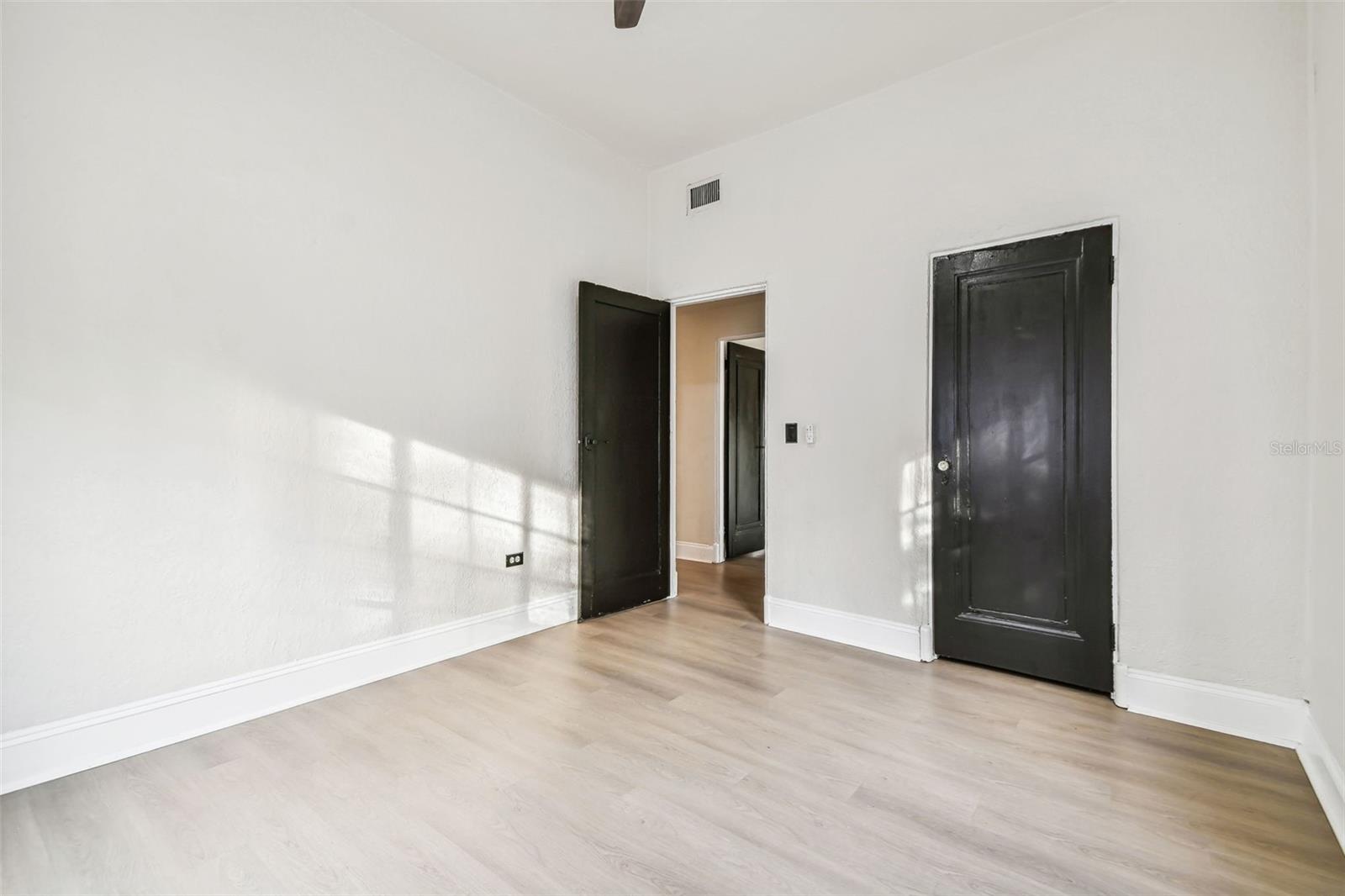 2102 W LA SALLE ST, TAMPA, FL, 33607