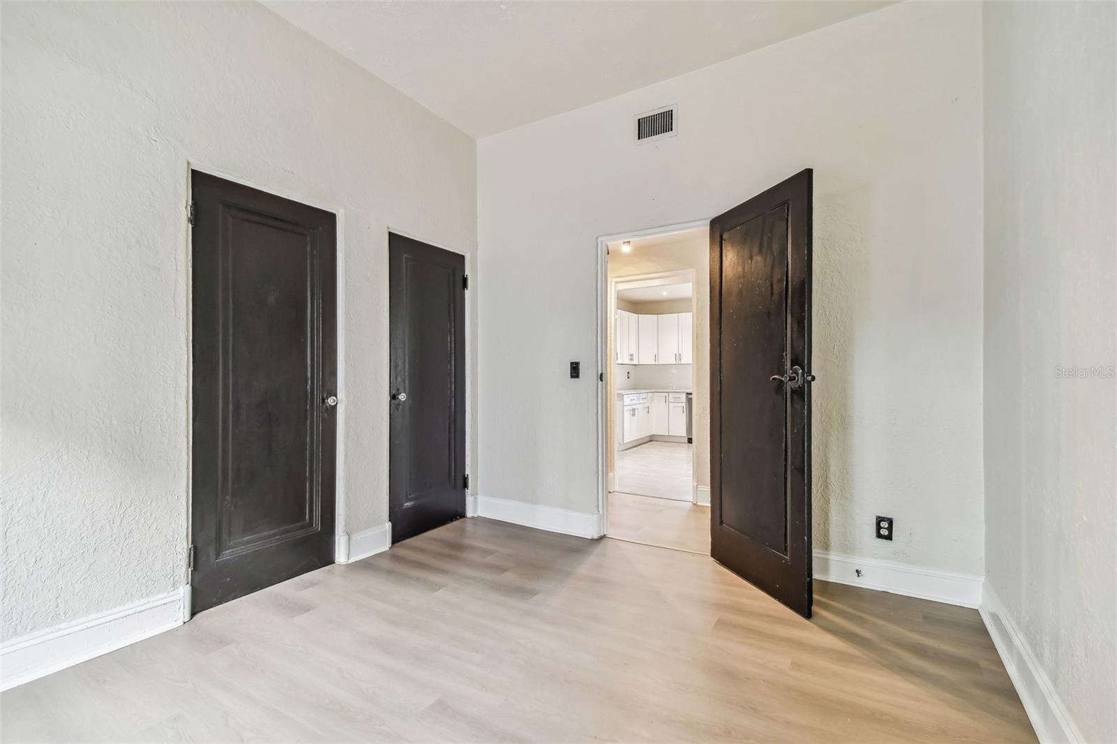 2102 W LA SALLE ST, TAMPA, FL, 33607