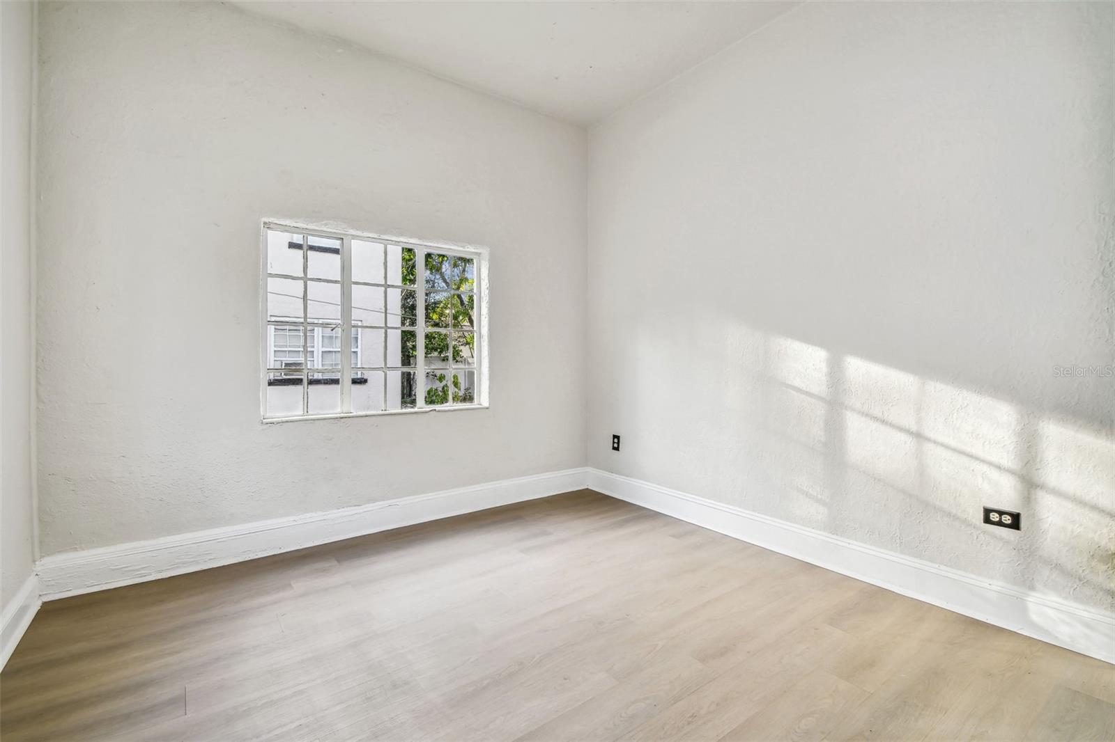 2102 W LA SALLE ST, TAMPA, FL, 33607