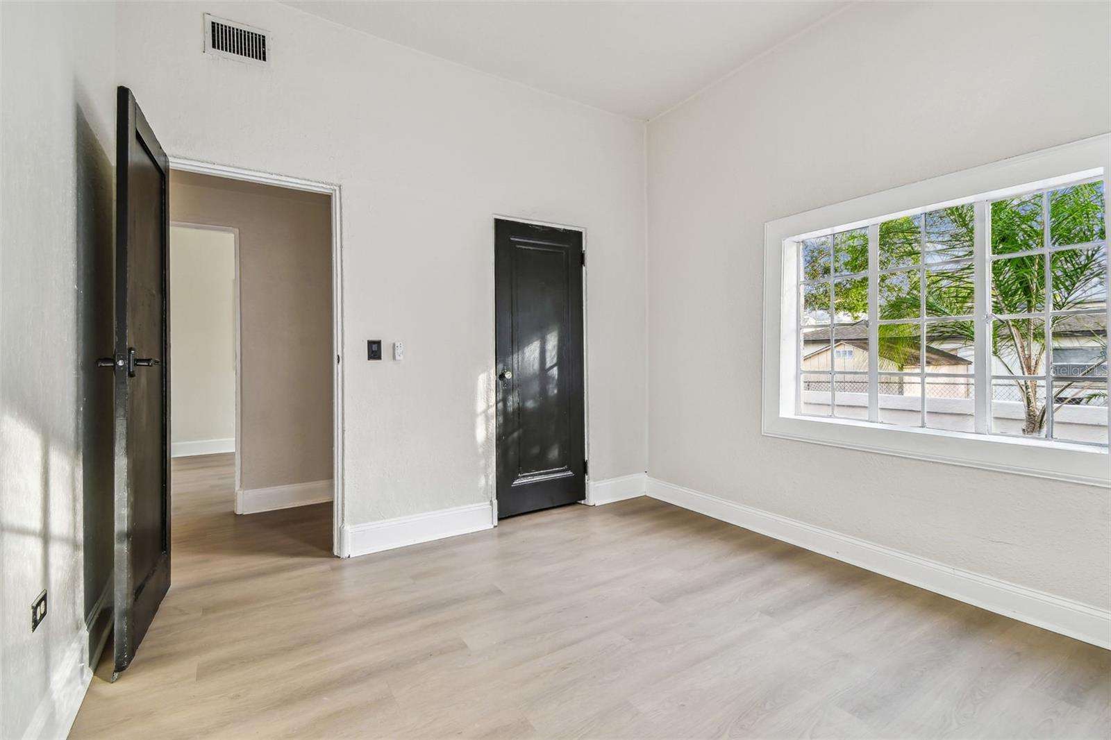 2102 W LA SALLE ST, TAMPA, FL, 33607
