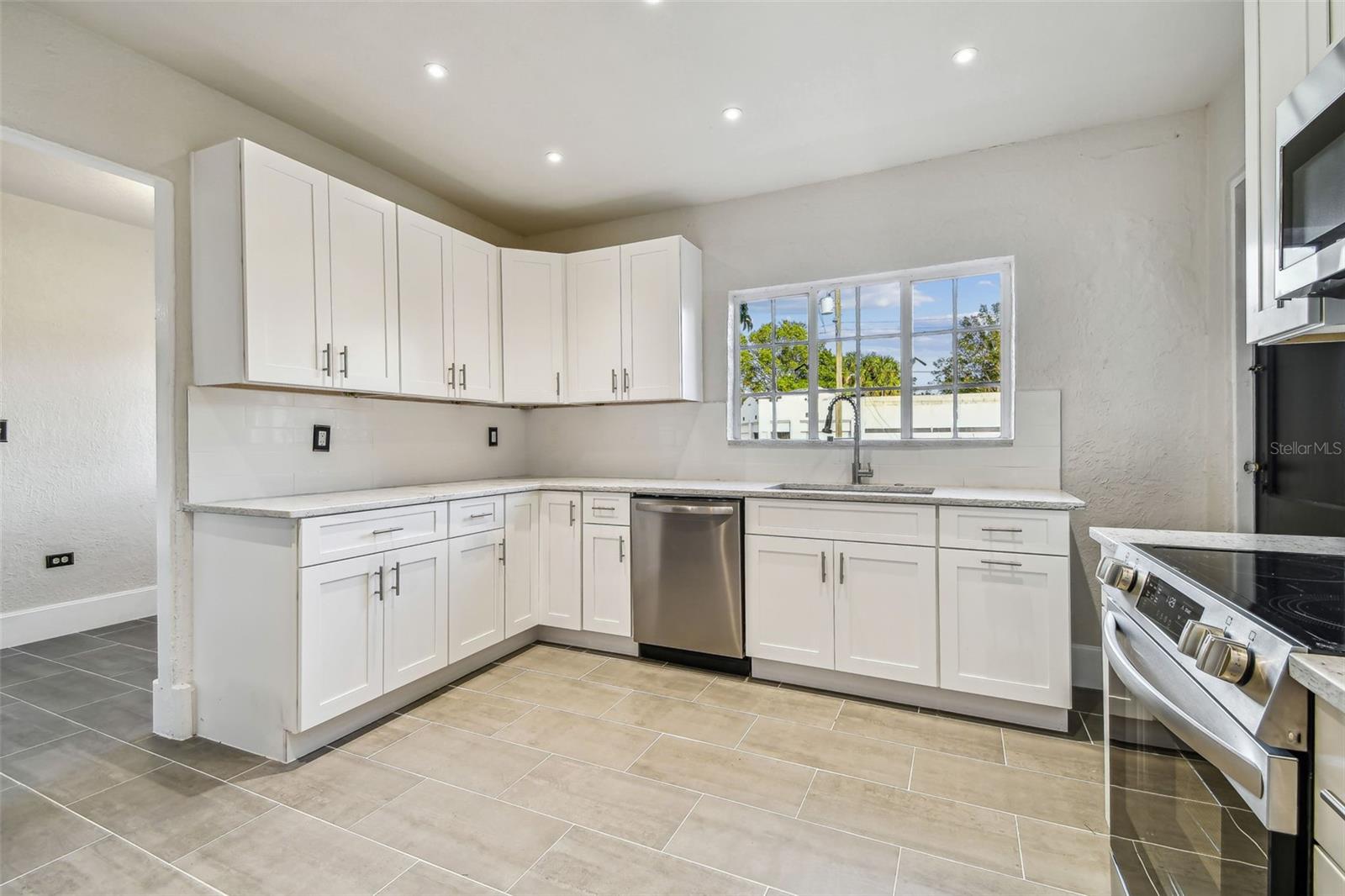 2102 W LA SALLE ST, TAMPA, FL, 33607