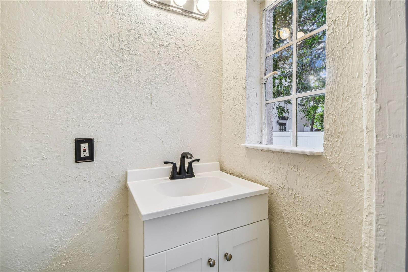 2102 W LA SALLE ST, TAMPA, FL, 33607