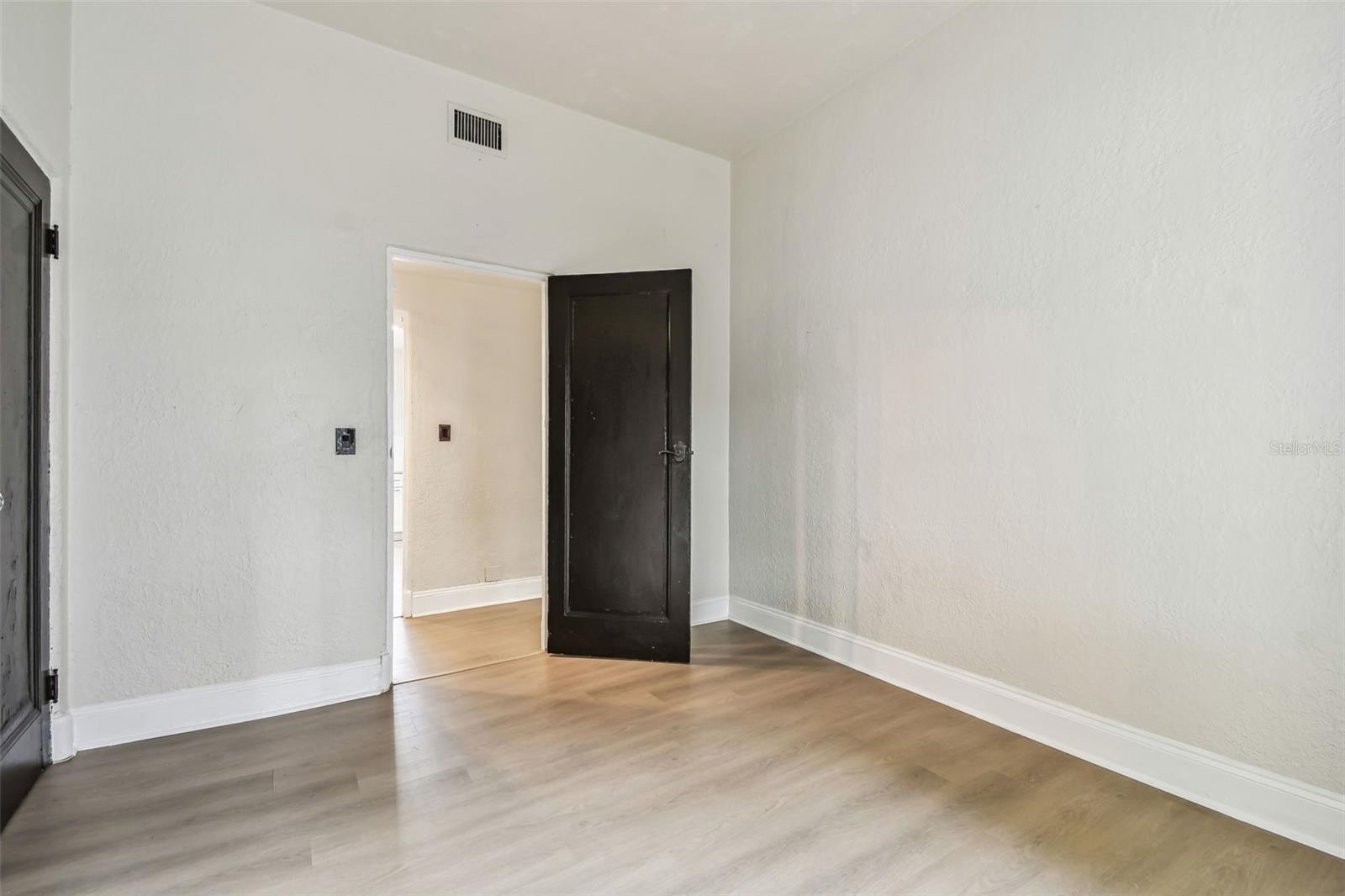 2102 W LA SALLE ST, TAMPA, FL, 33607
