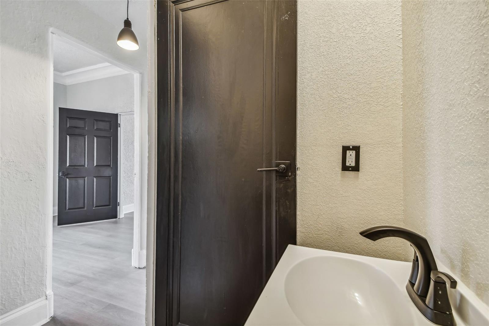 2102 W LA SALLE ST, TAMPA, FL, 33607