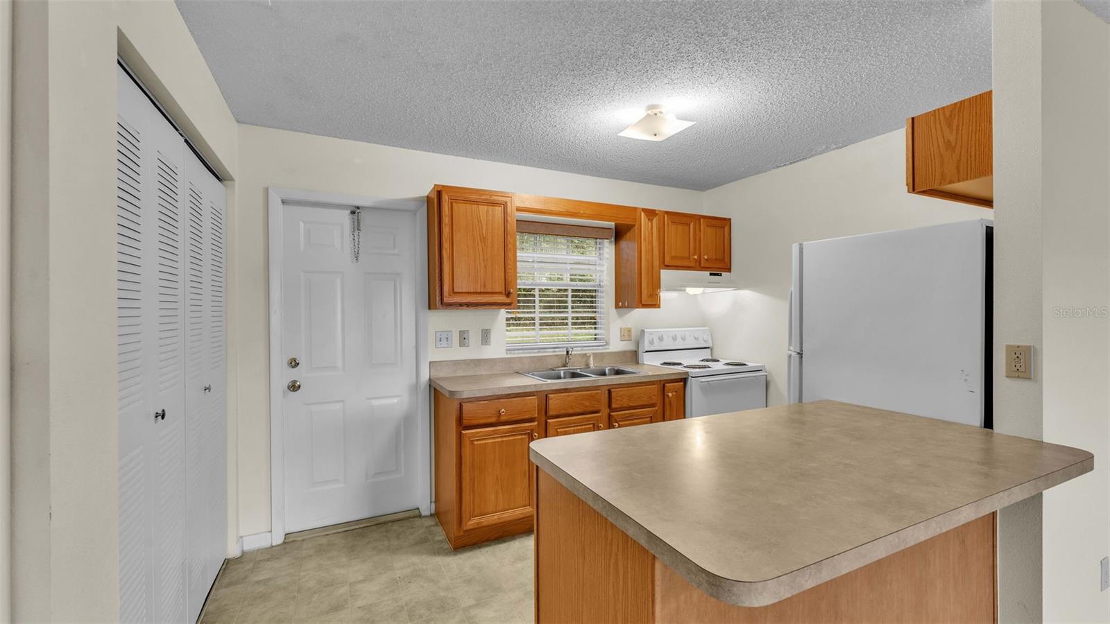1468 THOUSAND ROSES DR S, LAKE WALES, FL, 33853