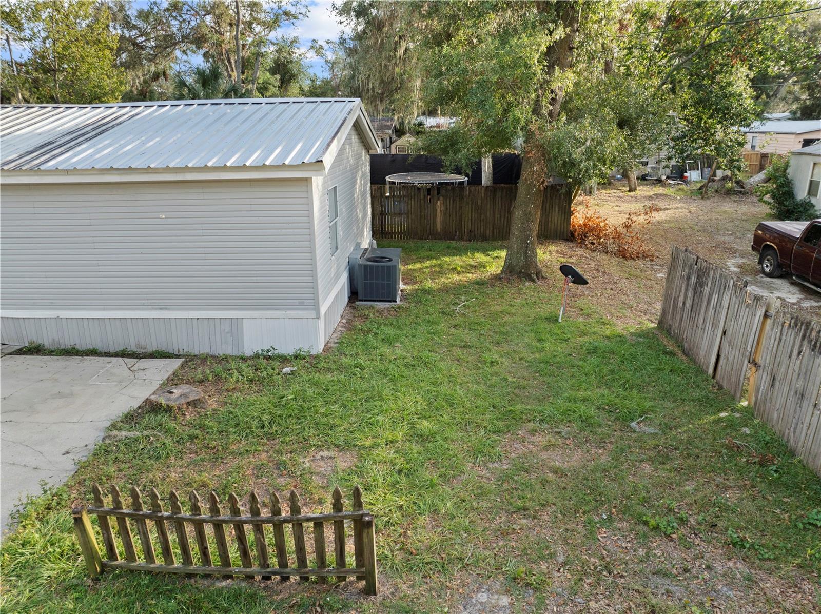 10522 BAY HILLS CIR, THONOTOSASSA, FL, 33592