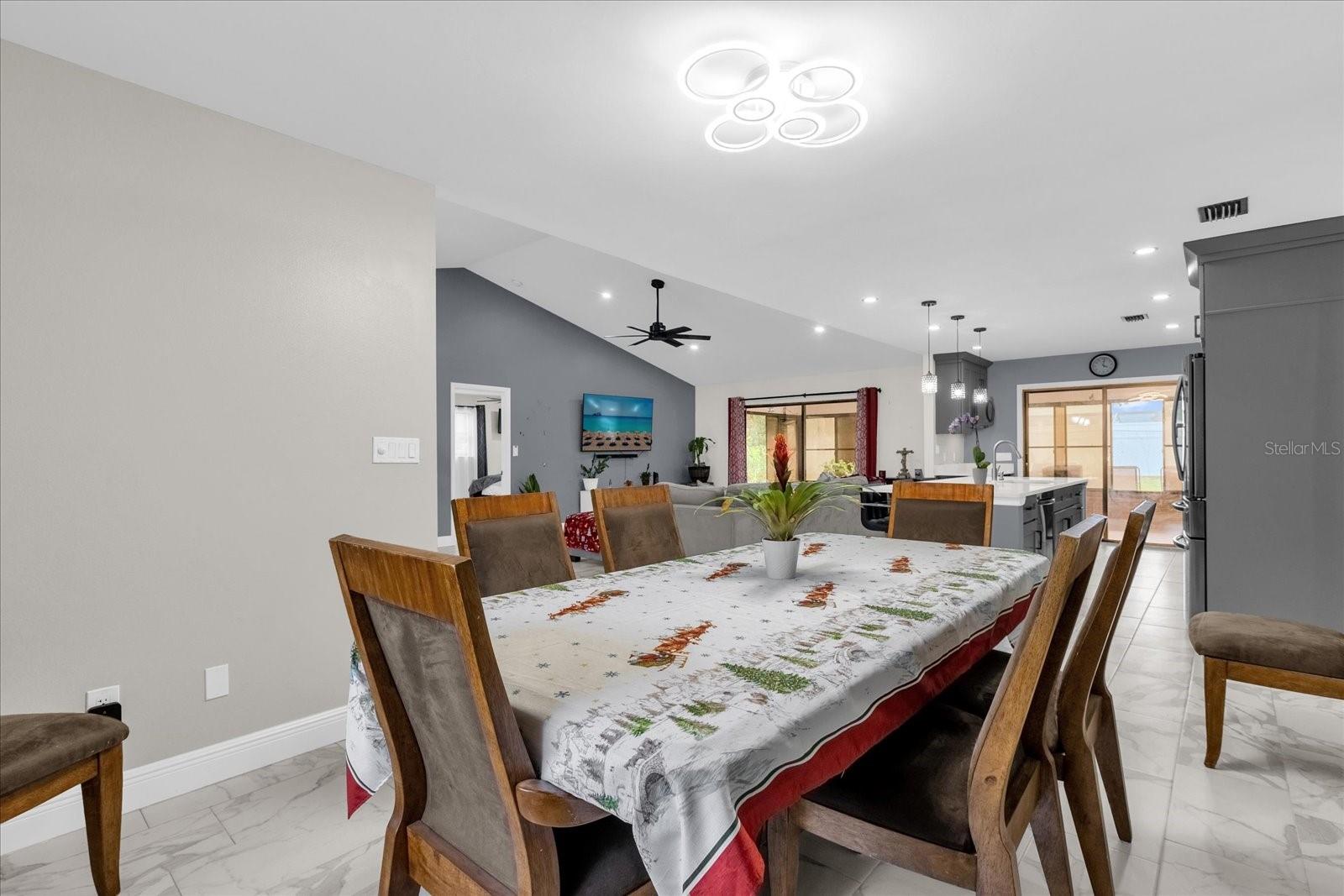 857 S ATMORE CIR, DELTONA, FL, 32725