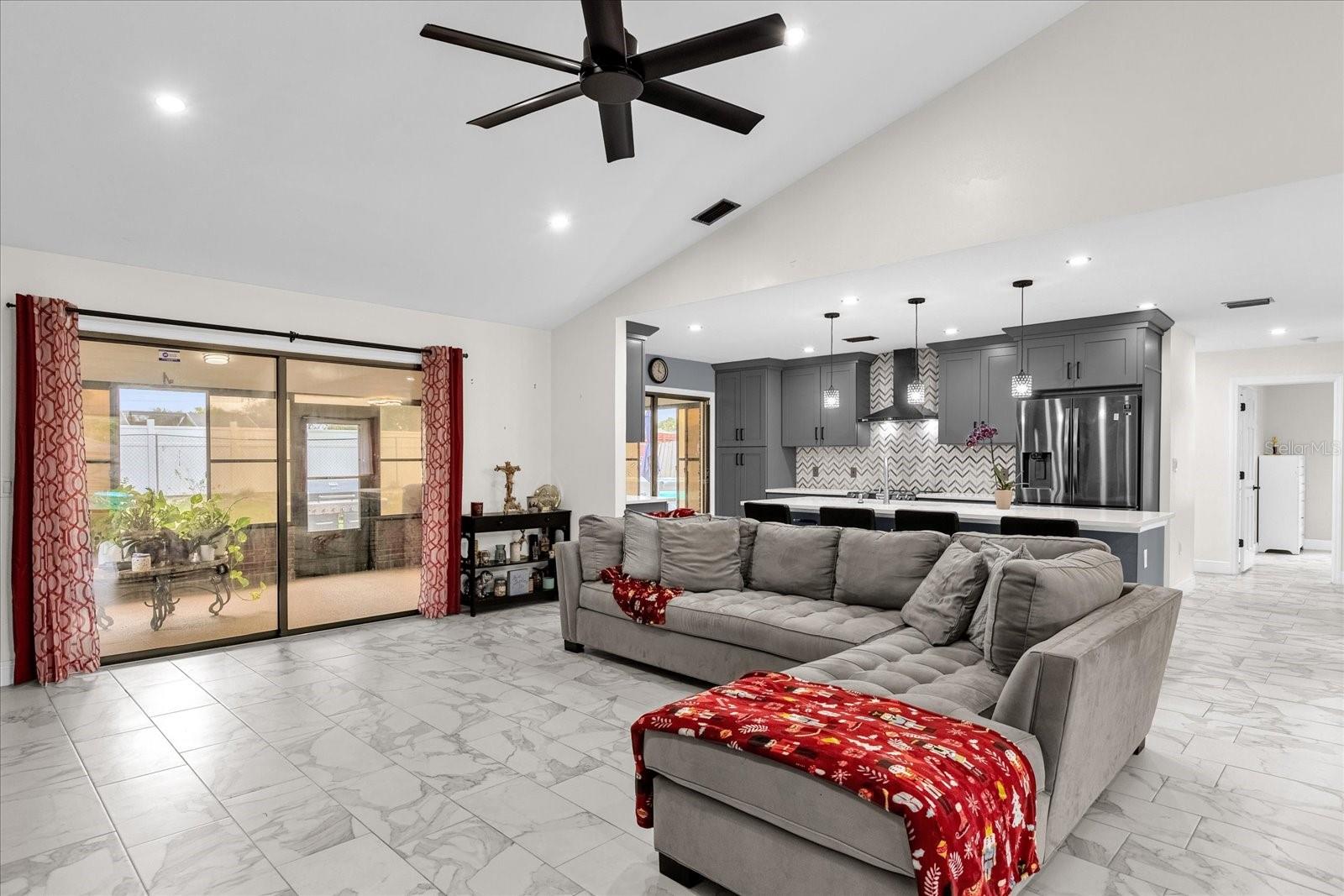 857 S ATMORE CIR, DELTONA, FL, 32725
