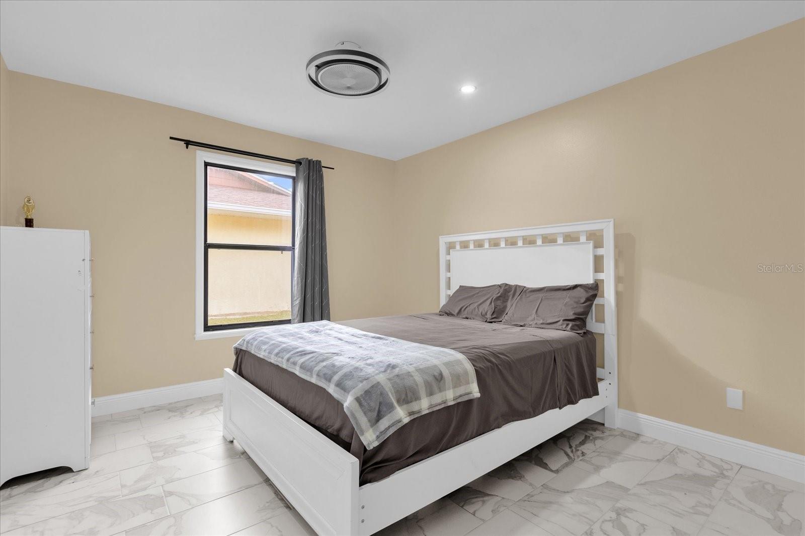 857 S ATMORE CIR, DELTONA, FL, 32725