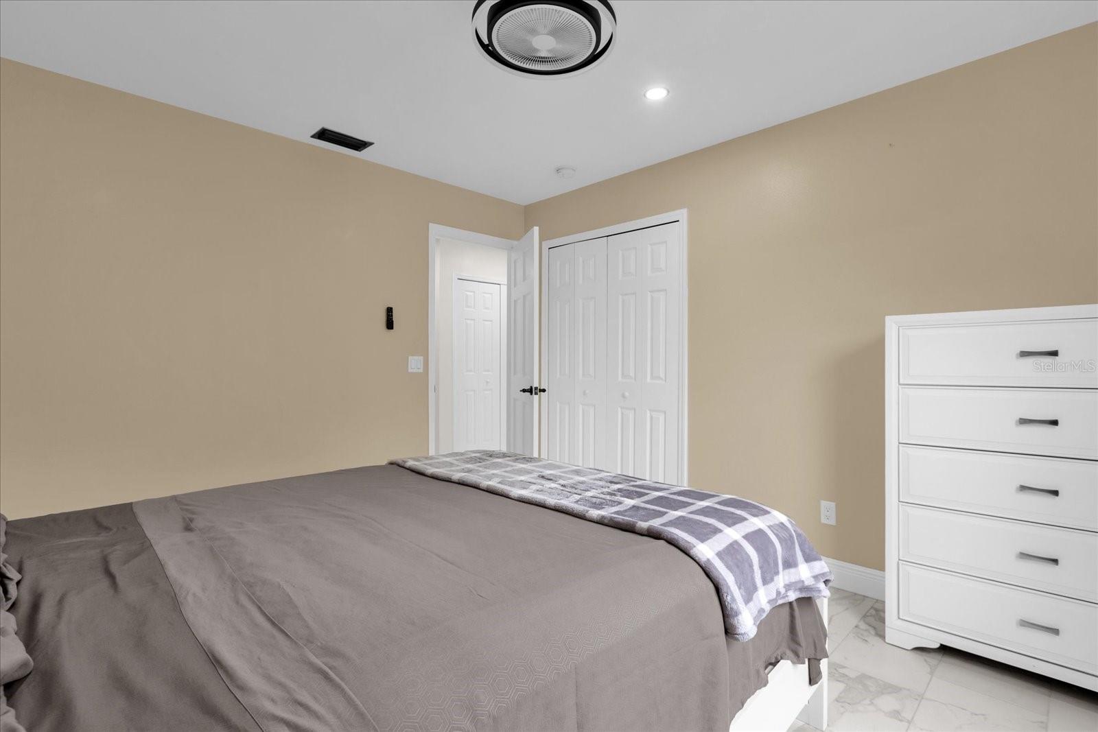 857 S ATMORE CIR, DELTONA, FL, 32725