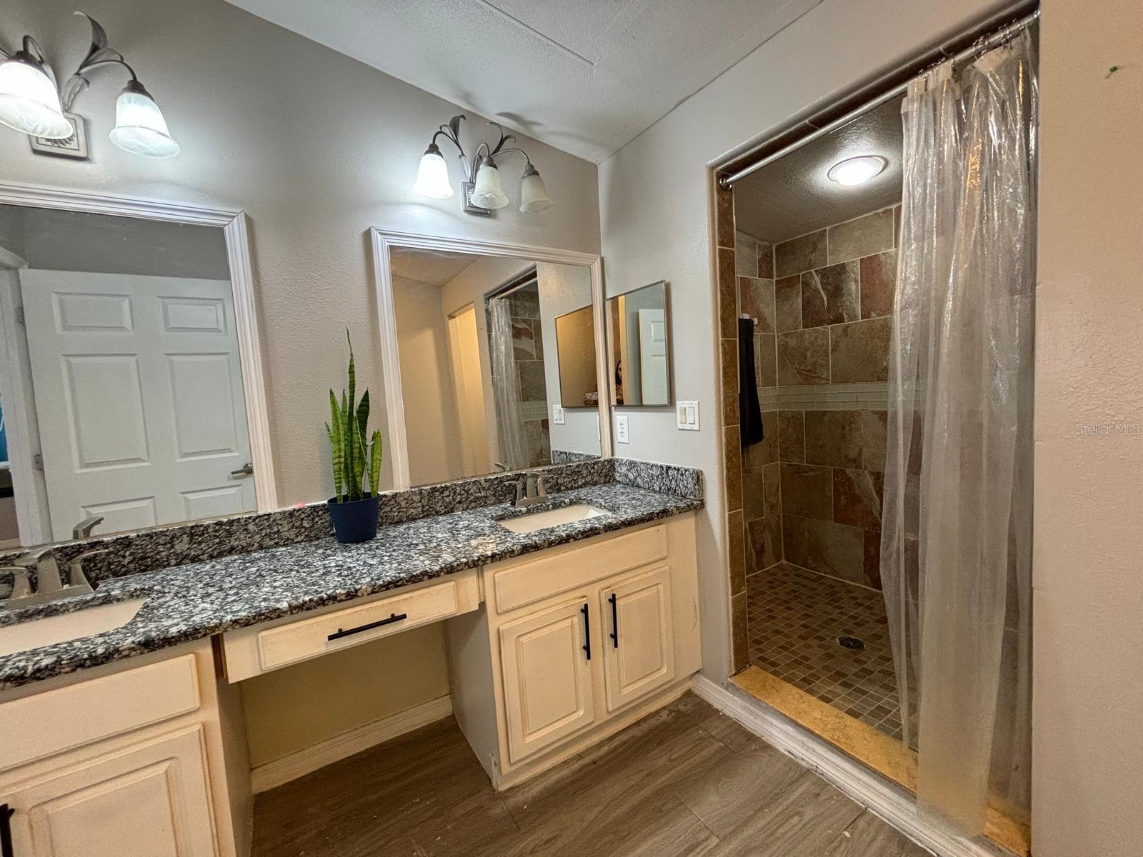 1717 RONALD REAGAN PKWY, DAVENPORT, FL, 33896