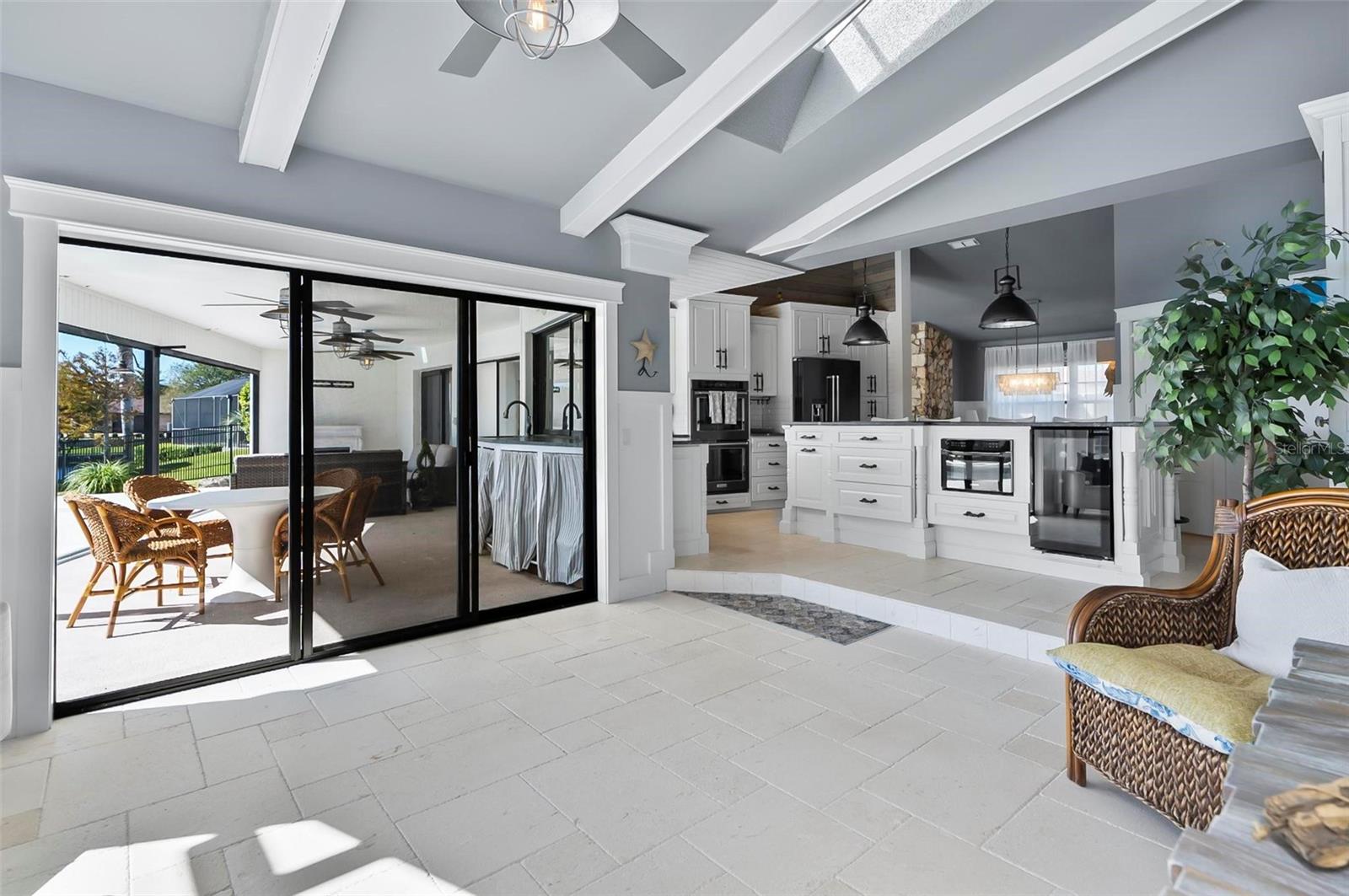 1 CHERRYTREE CT, PALM COAST, FL, 32137